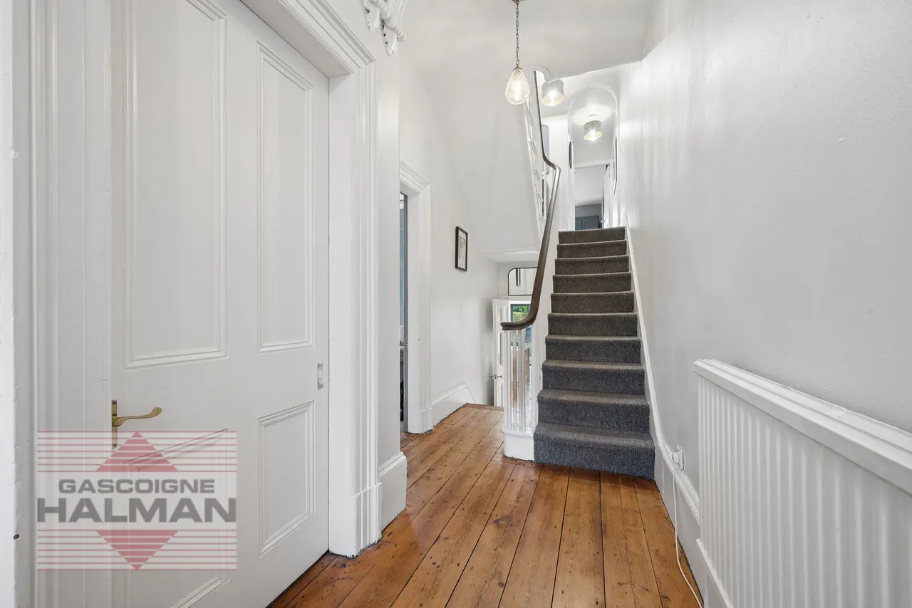 Northenden Road, Sale, photo 4