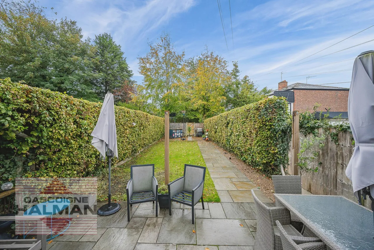 Northenden Road, Sale, photo 21