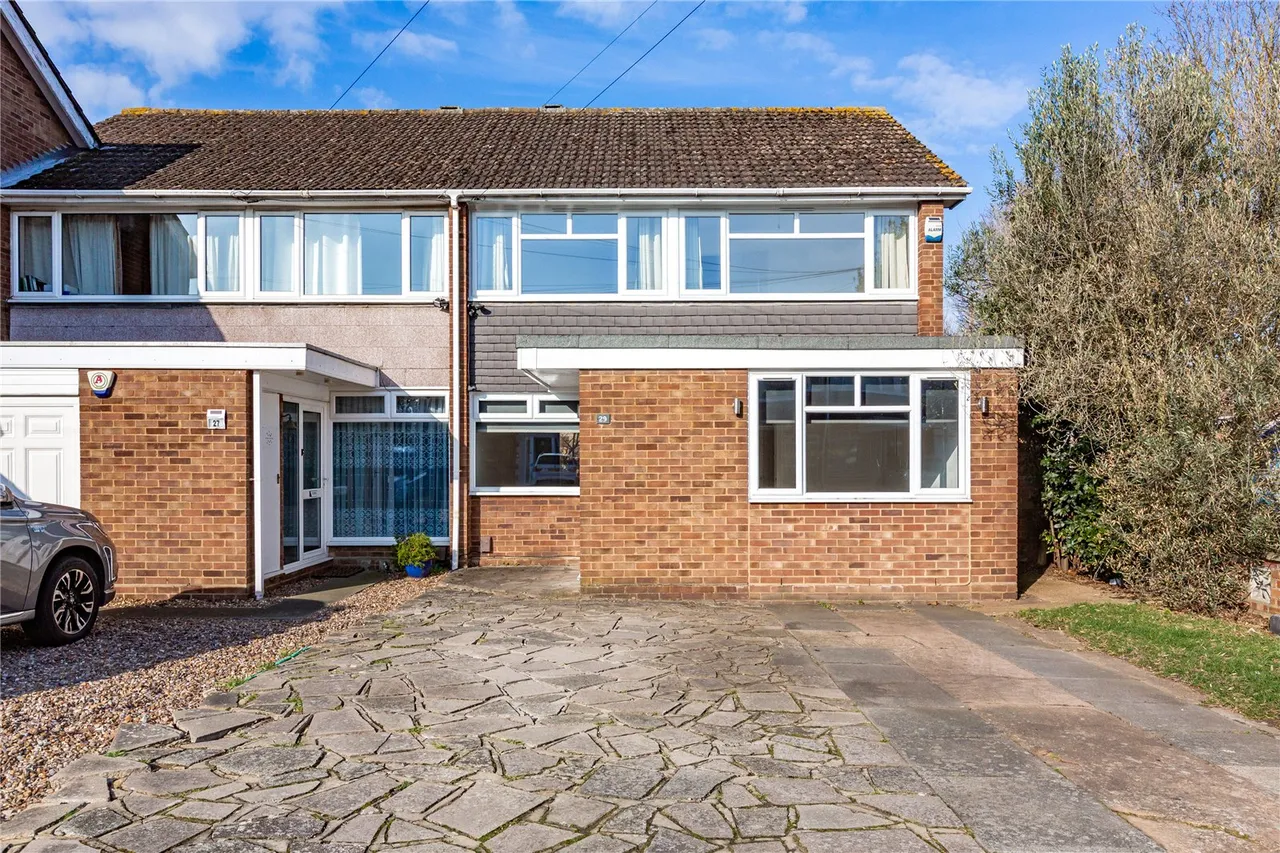 Tangmere Crescent, Hornchurch, RM12, photo 4