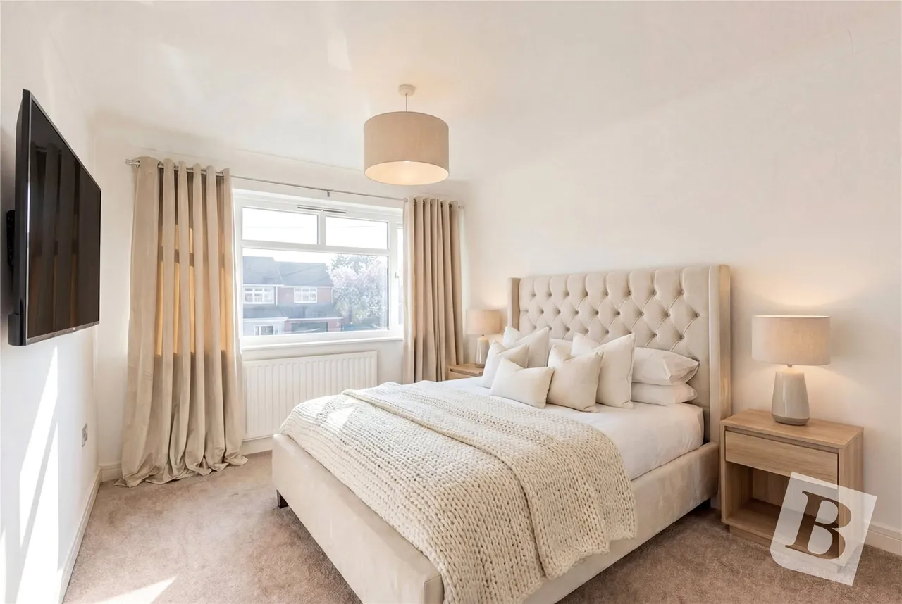 Tangmere Crescent, Hornchurch, RM12, photo 6