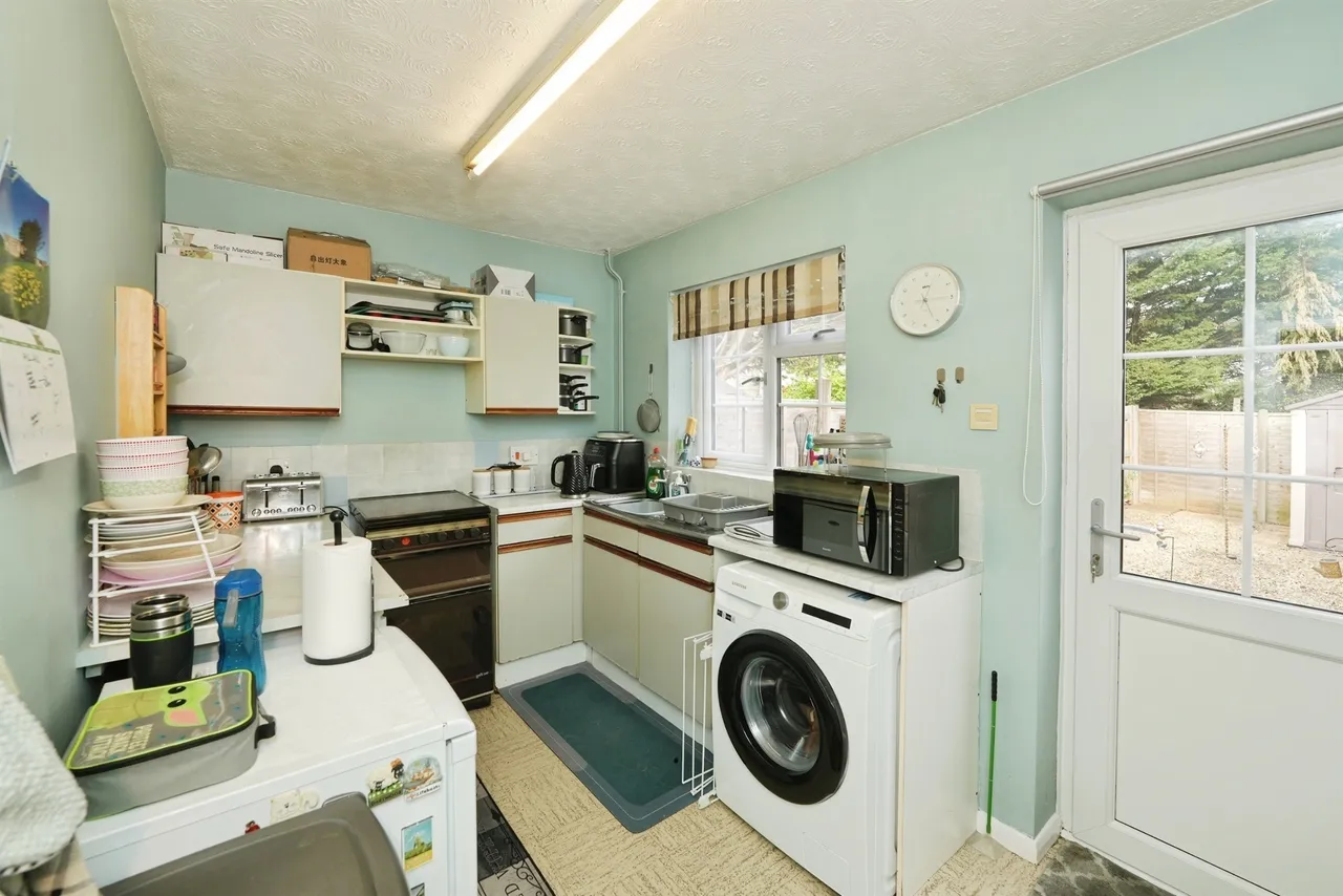 Longs Drive, Yate, BS37, photo 6