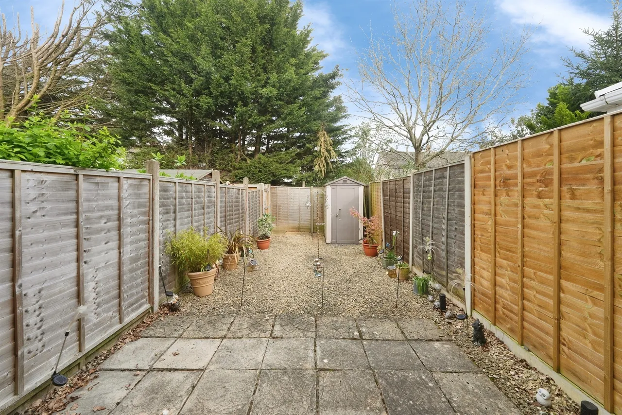Longs Drive, Yate, BS37, photo 2