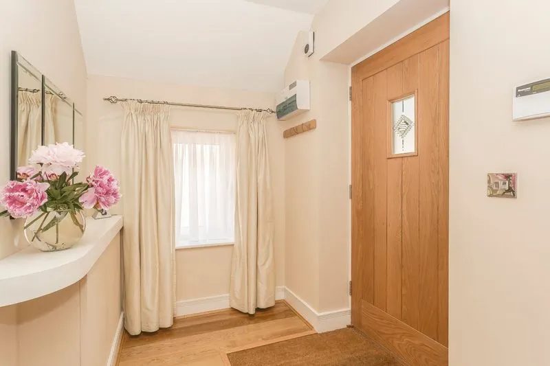 Church Road, Kenley CR8 5DU, photo 10