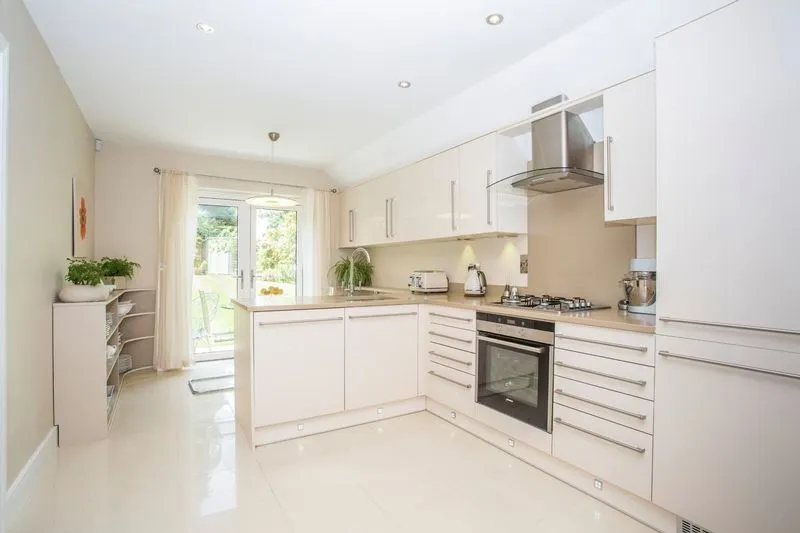 Church Road, Kenley CR8 5DU, photo 7