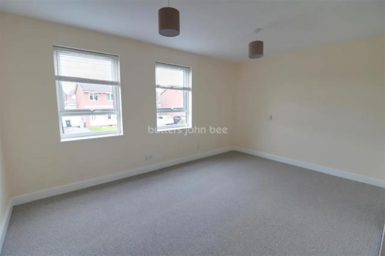 Cromer Drive, Crewe, photo 5