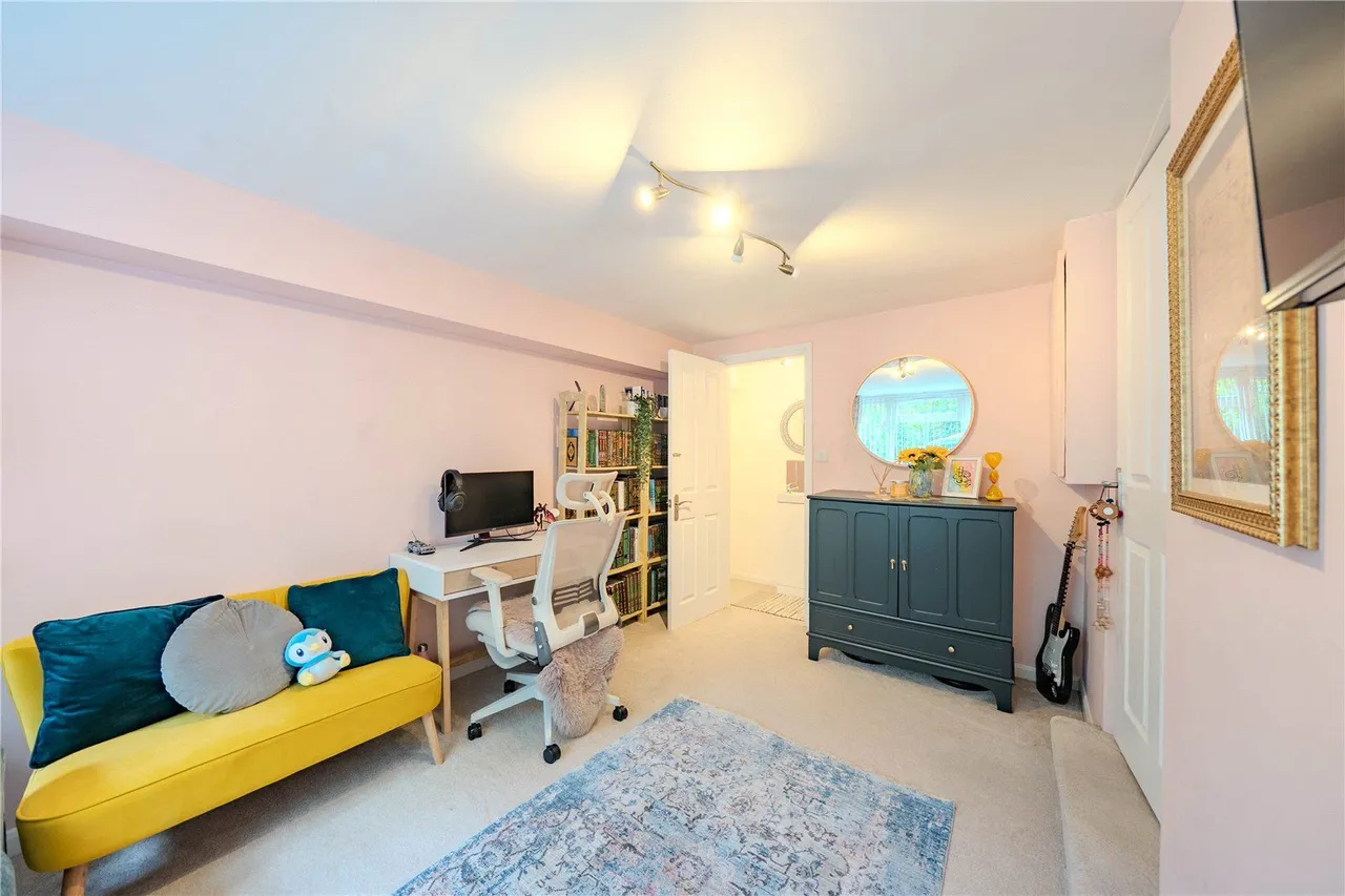 Brackenwood Close, Leeds, LS8, photo 14