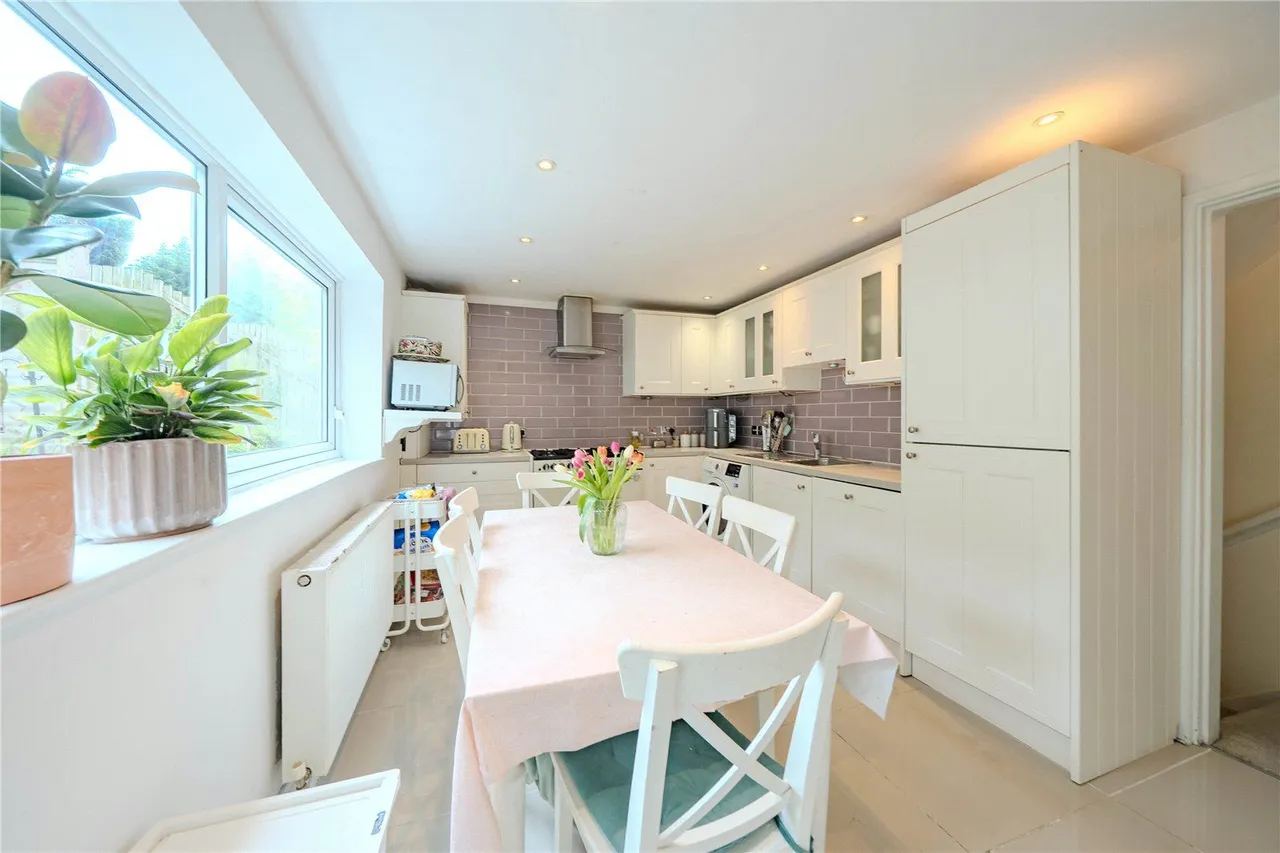Brackenwood Close, Leeds, LS8, photo 17