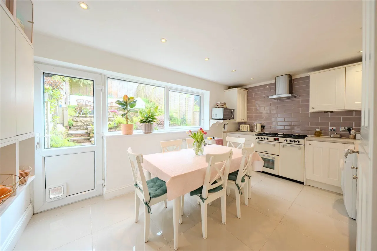 4 bed house for sale, Brackenwood Close, Leeds, LS8