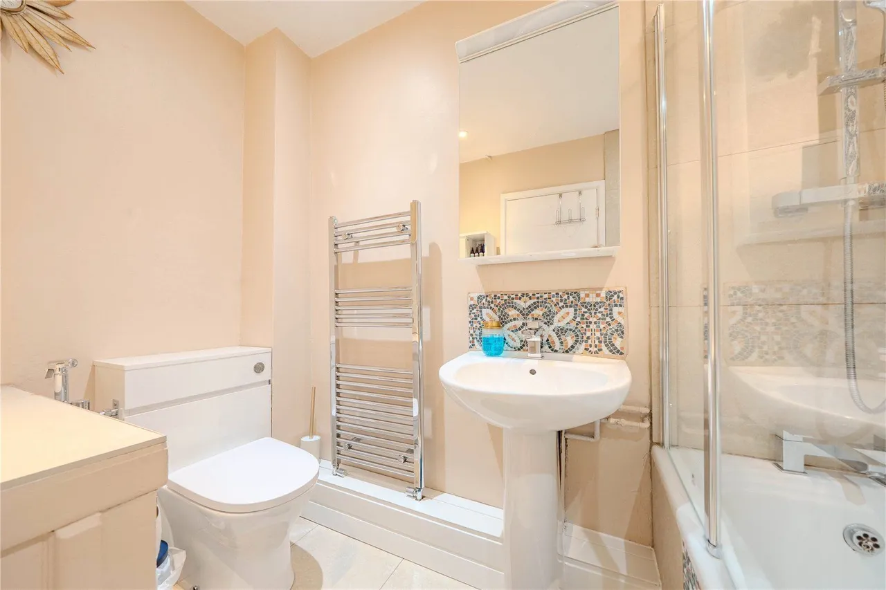 Brackenwood Close, Leeds, LS8, photo 11