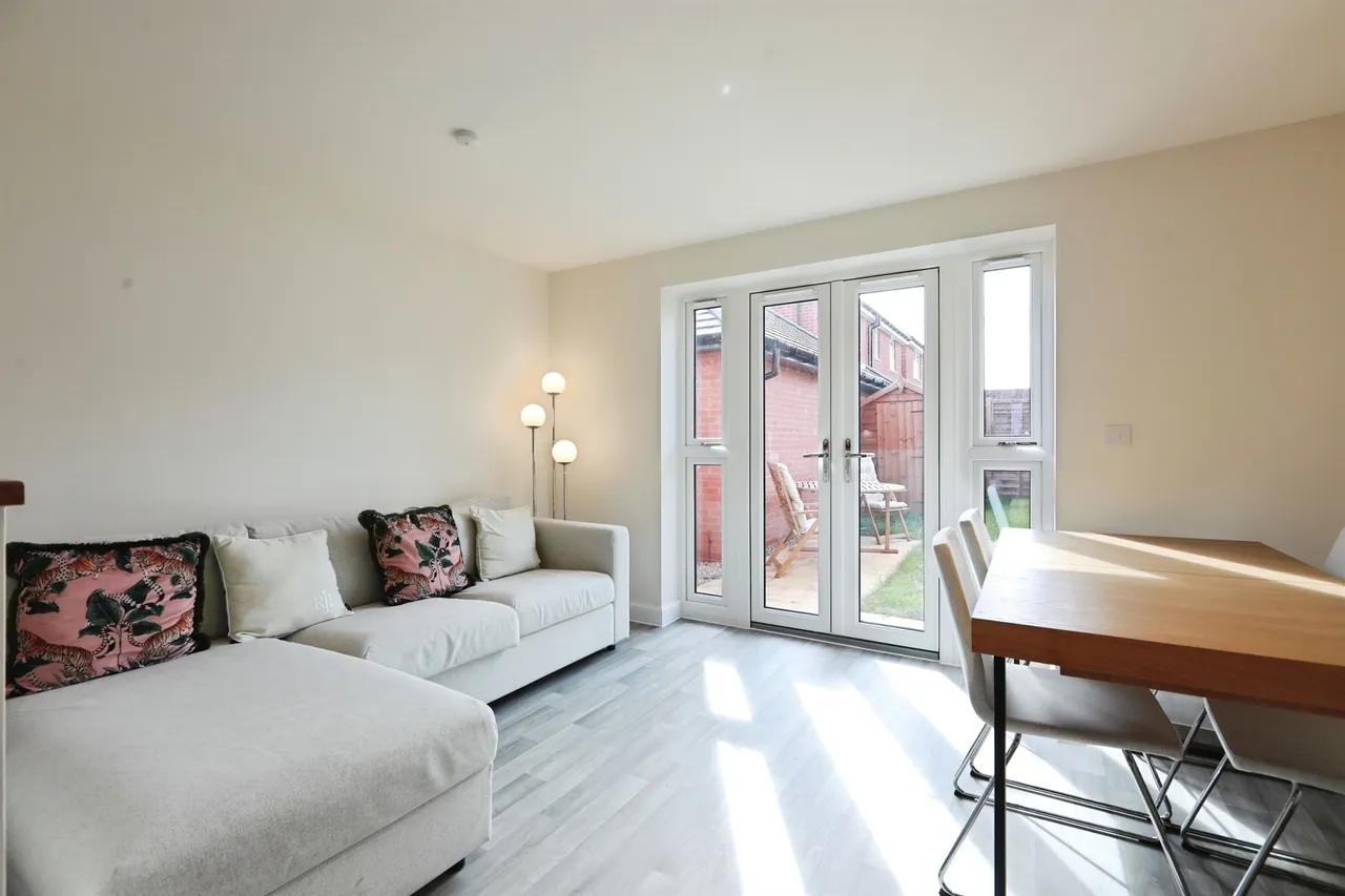 White Lias Way, Upper Lighthorne, CV33, photo 4