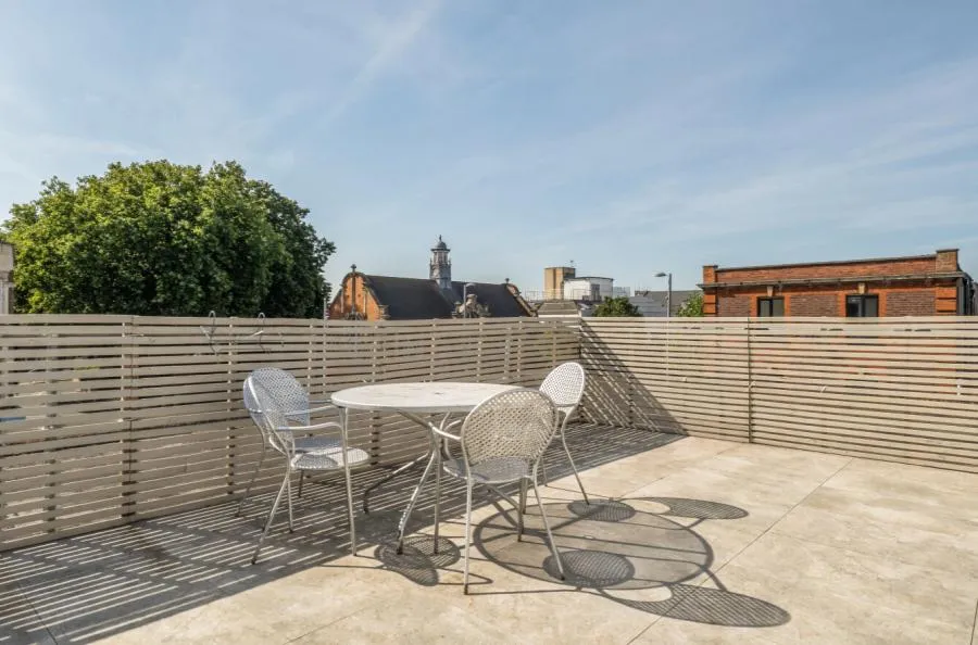Lea Bridge Road, Leyton, E10, photo 9