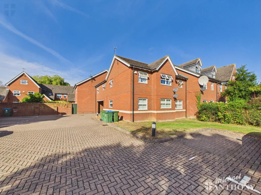 Whitebeam Close, Weston Turville, Aylesbury, HP22 5YE, photo 10