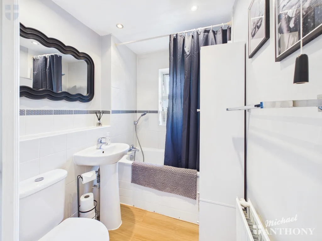 Whitebeam Close, Weston Turville, Aylesbury, HP22 5YE, photo 5