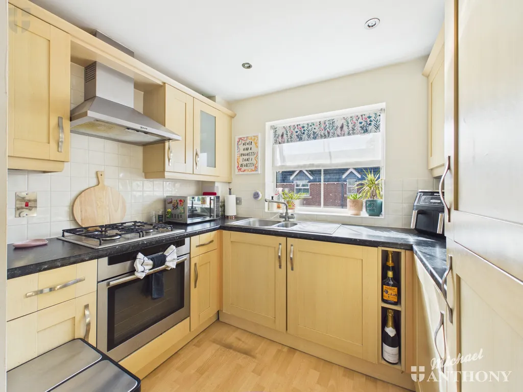 Whitebeam Close, Weston Turville, Aylesbury, HP22 5YE, photo 3