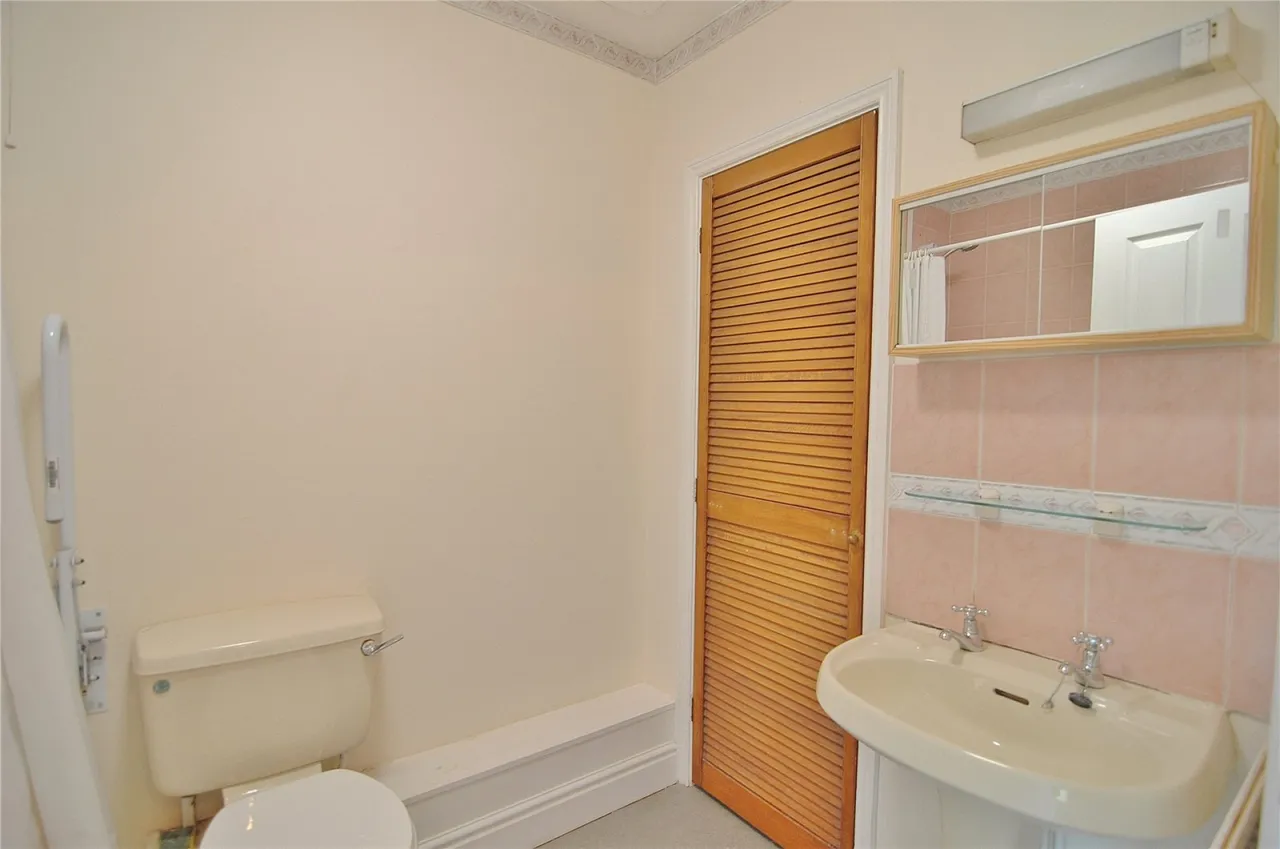 Lower Street, Stroud, GL5, photo 9