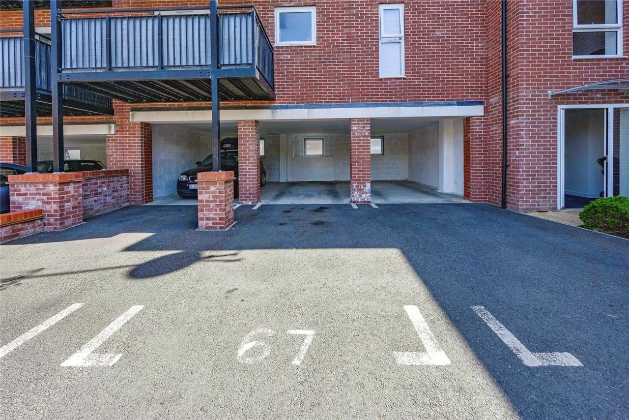 Tilling Green, Dunstable, Bedfordshire, LU5, photo 11