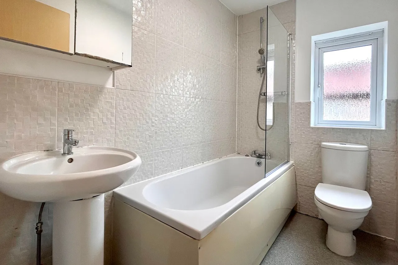 Lawnhurst Close, Cheadle, photo 9