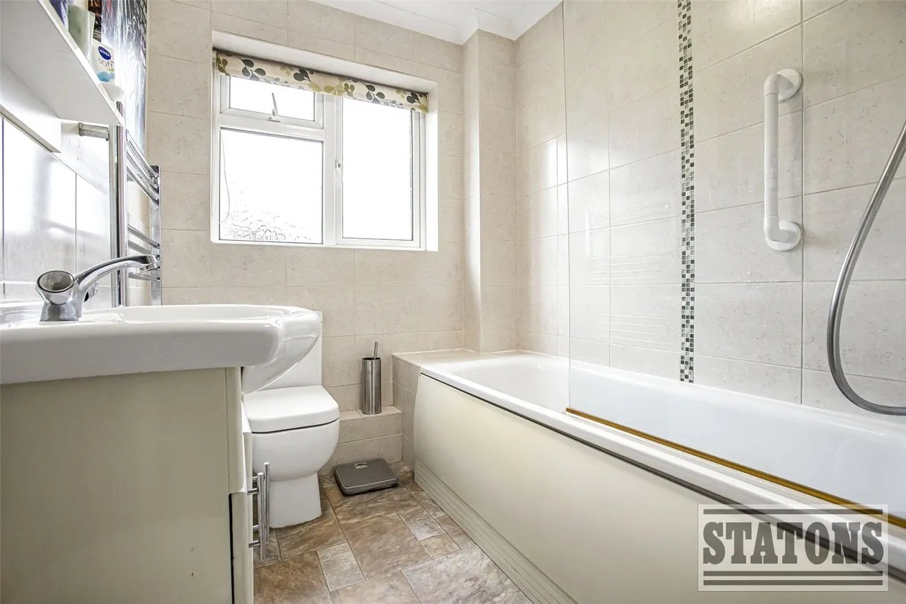 Lydia Mews, Welham Green, North Mymms, Hatfield, AL9 7PZ, photo 6