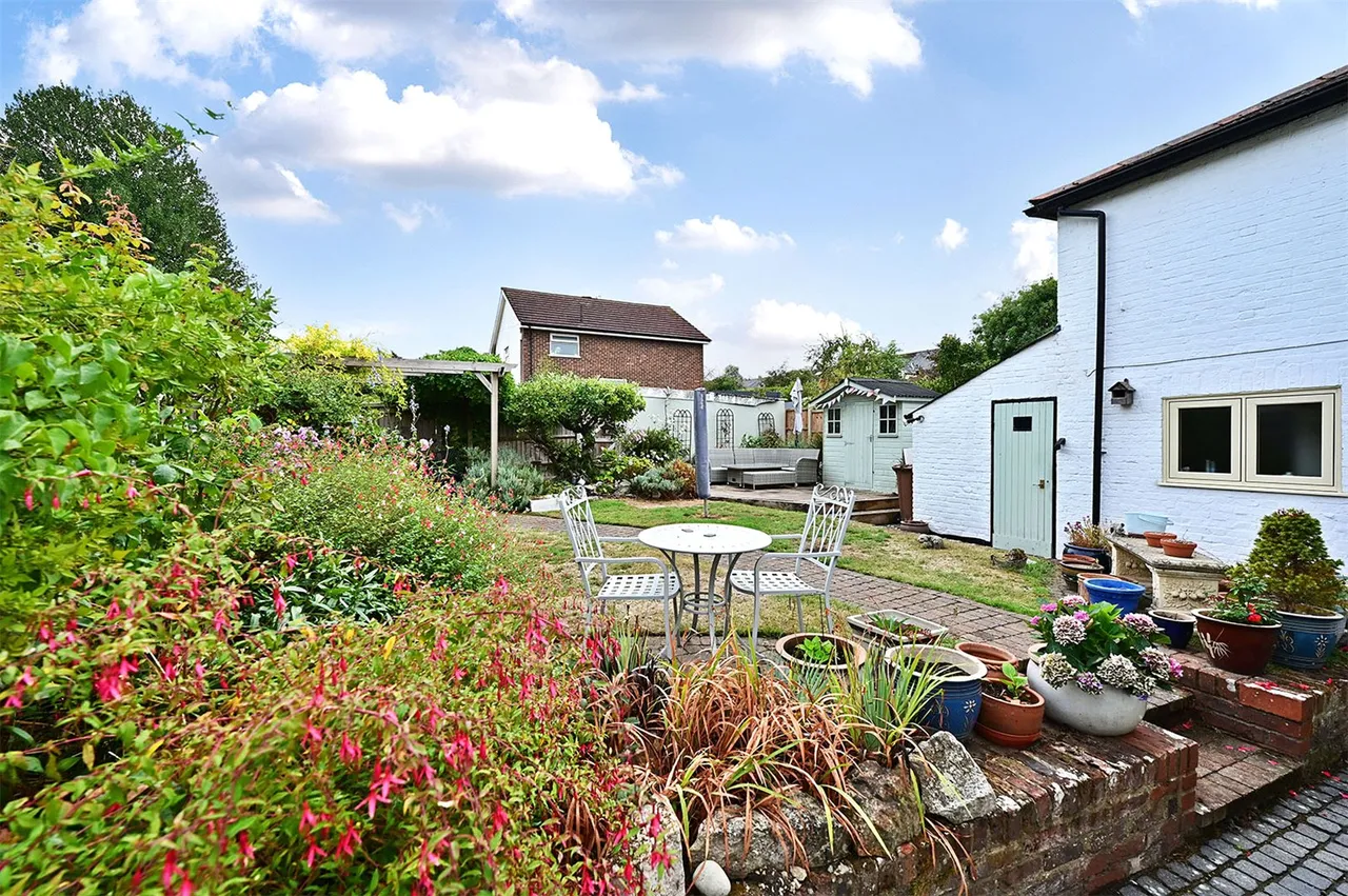 Grenadier Road, Ash Vale, Guildford, Surrey, GU12 5DT, photo 16