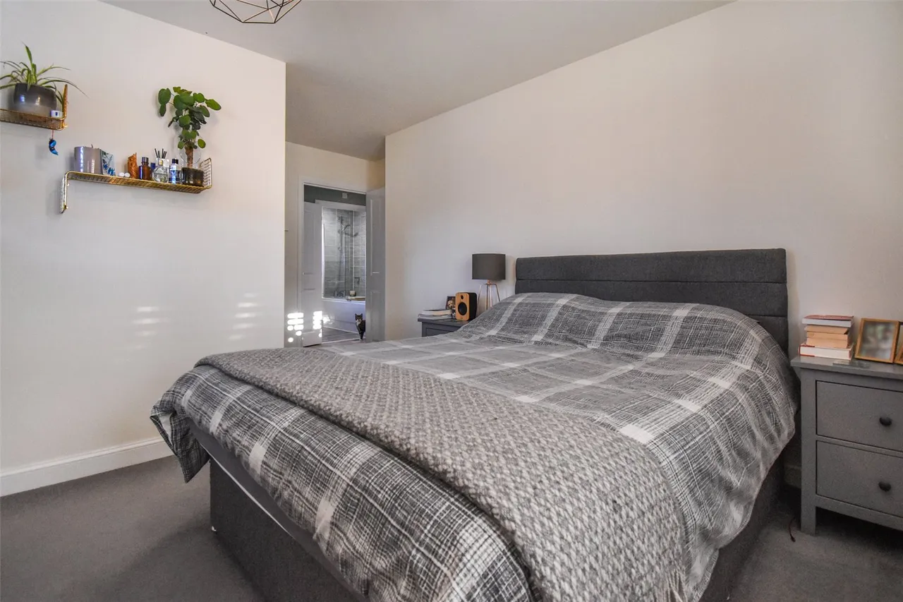 Barossa Road, Wellesley, Aldershot, Hampshire, GU11 4DT, photo 13