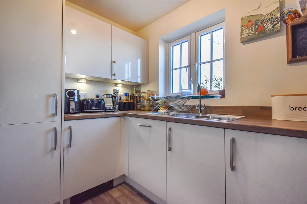 Barossa Road, Wellesley, Aldershot, Hampshire, GU11 4DT, photo 7