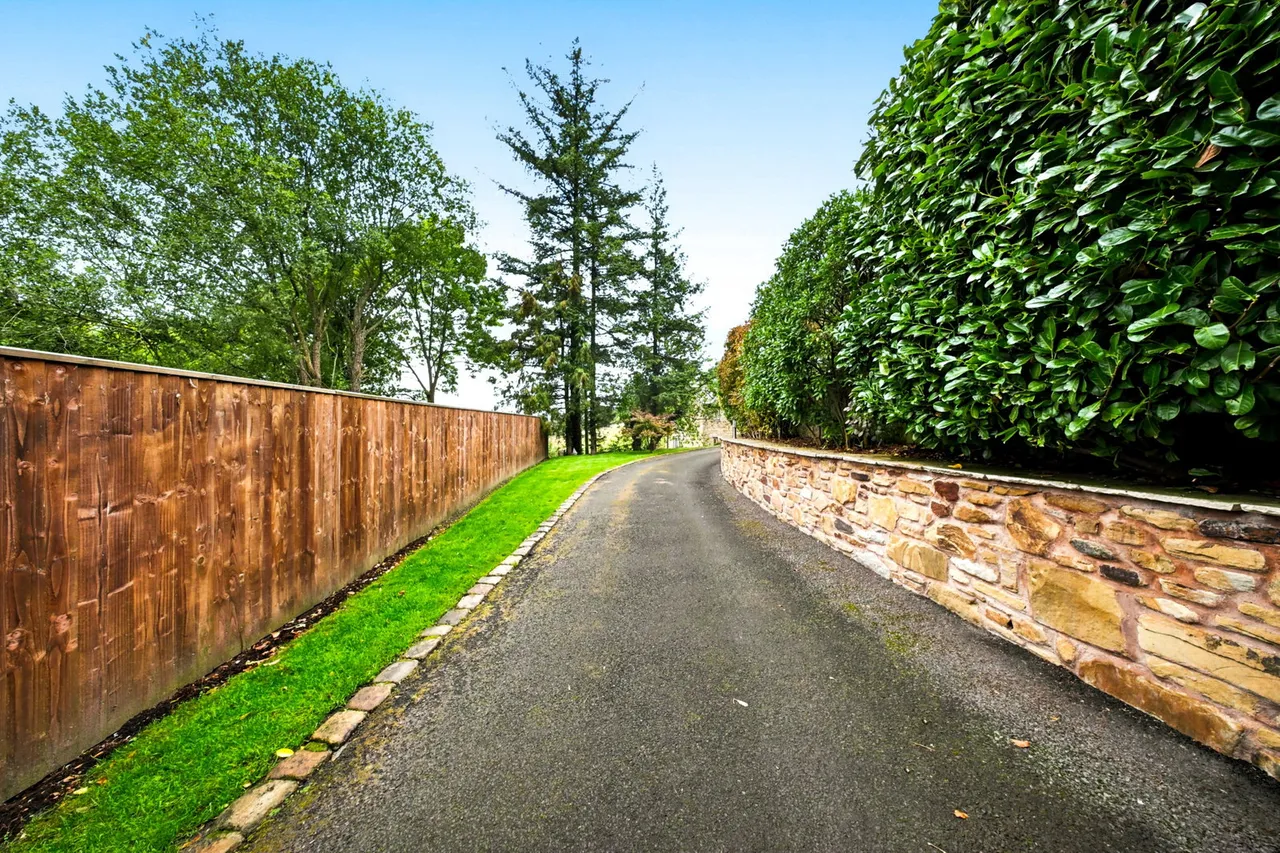 Burnley Road, Cliviger, BB10, photo 85