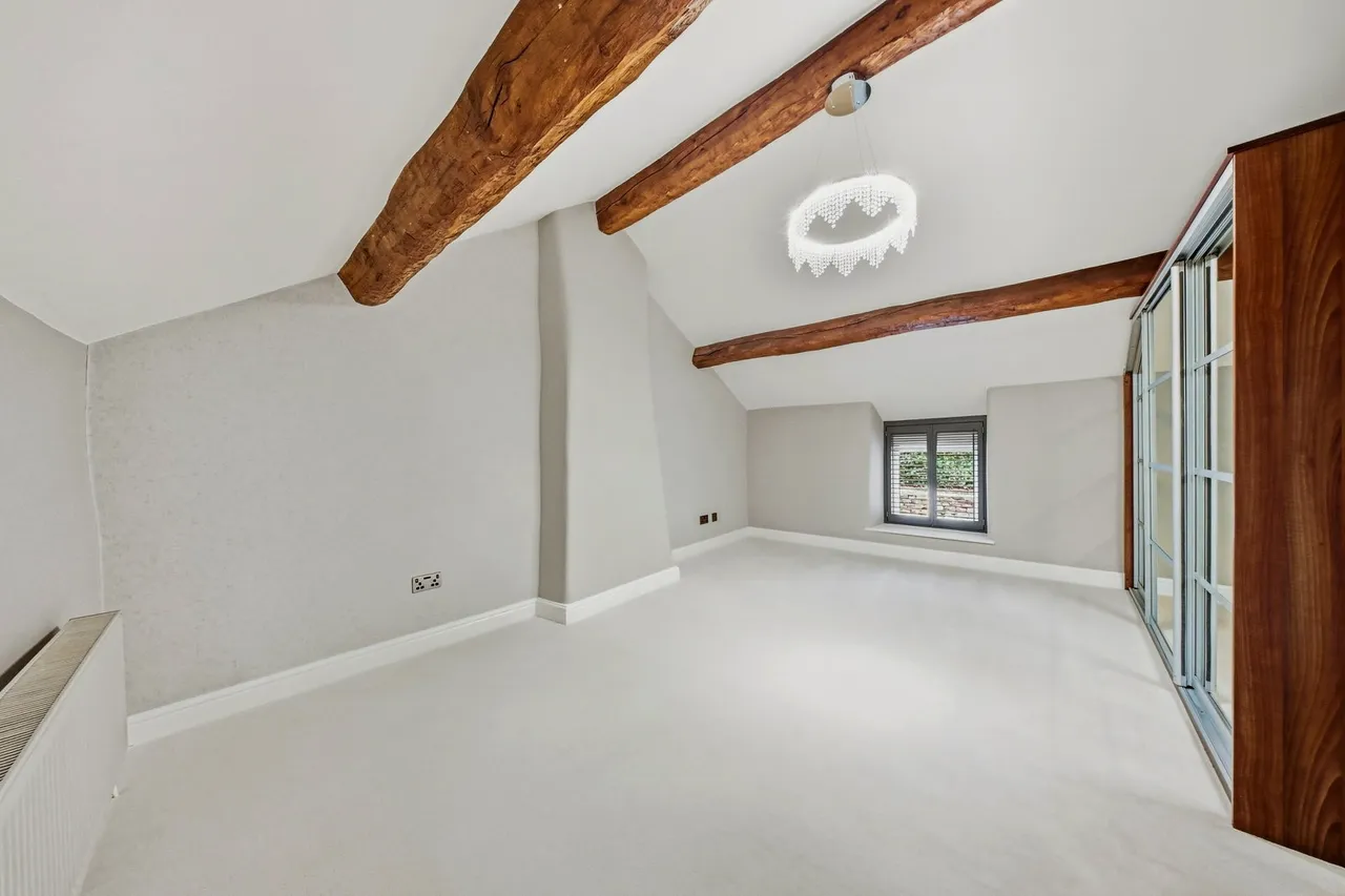 Burnley Road, Cliviger, BB10, photo 53