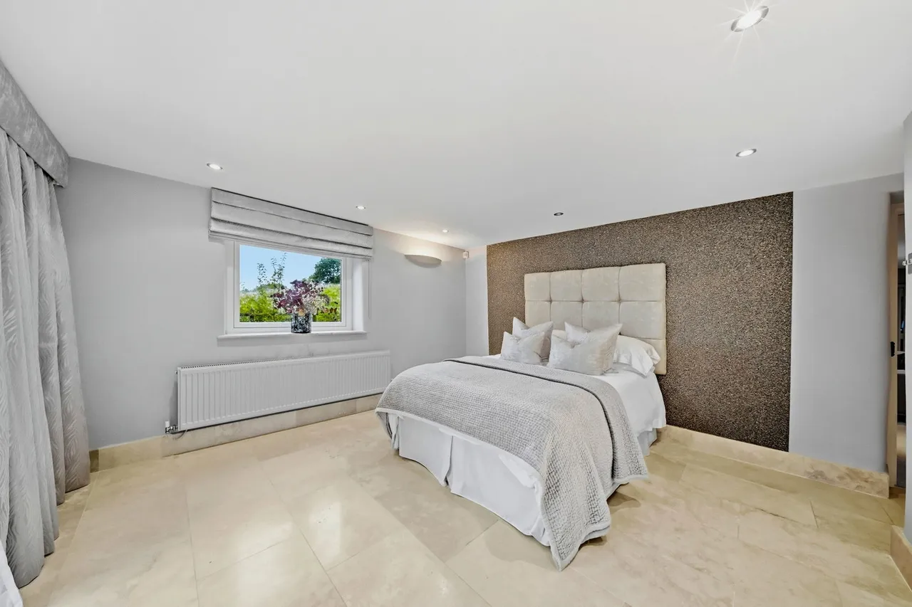 Burnley Road, Cliviger, BB10, photo 36