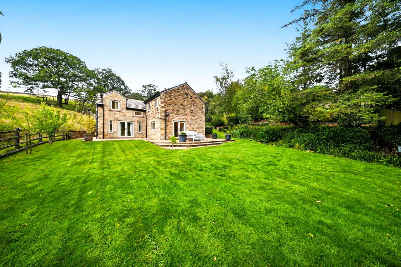 Burnley Road, Cliviger, BB10, photo 80