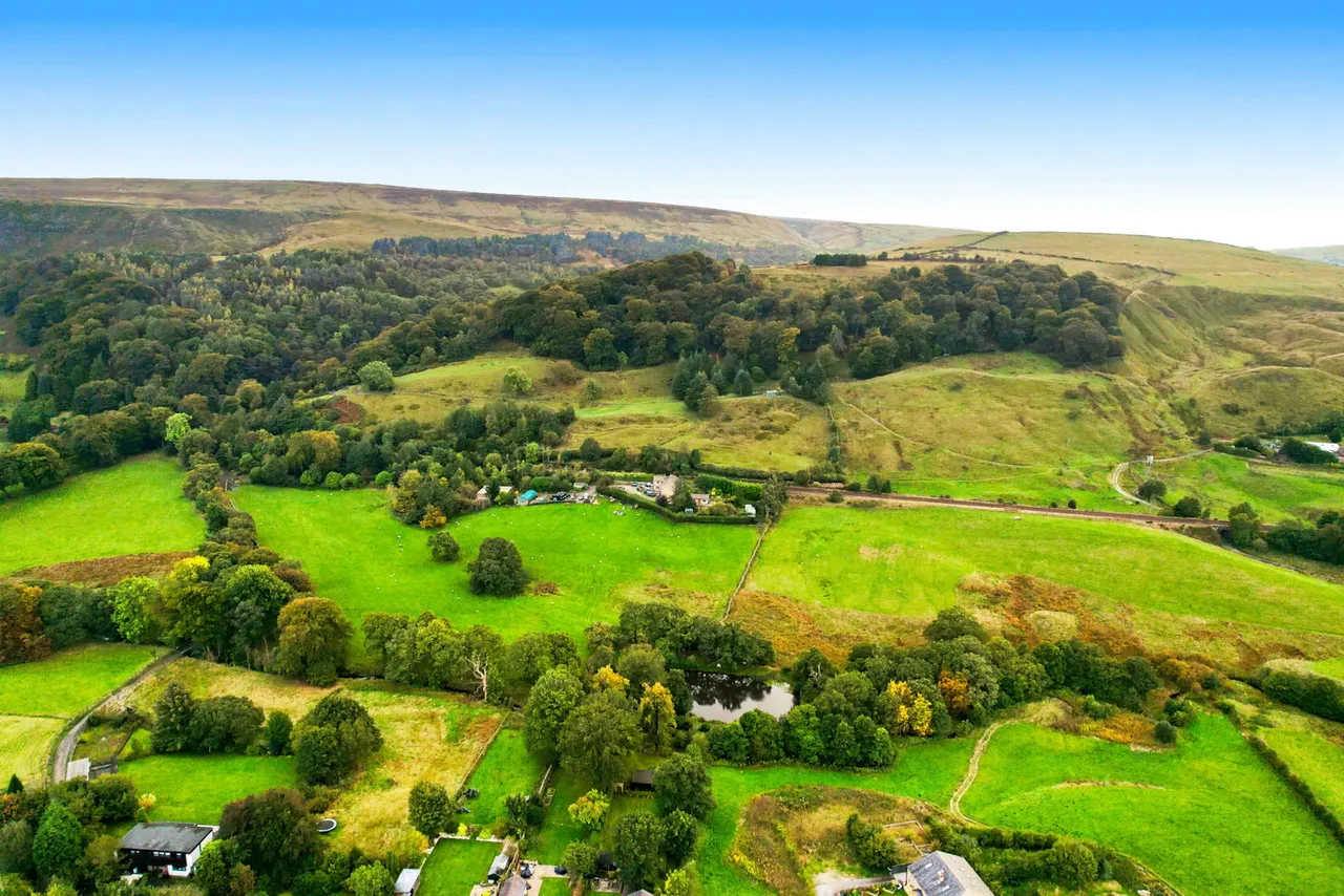 Burnley Road, Cliviger, BB10, photo 92
