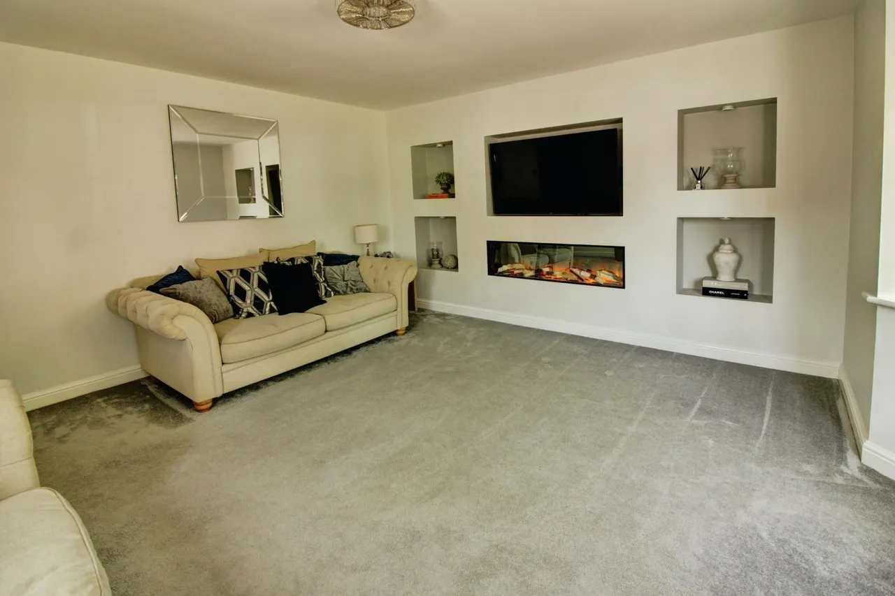 Selwyn Road, Burntwood, WS7, photo 6