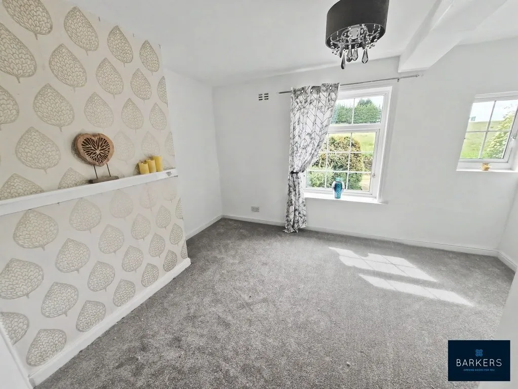 New Toftshaw, East Bierley BD4 6QN, photo 12