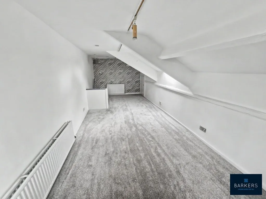 New Toftshaw, East Bierley BD4 6QN, photo 10