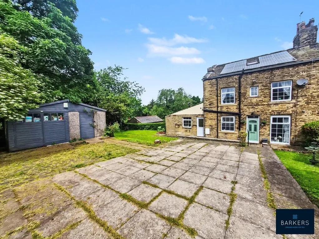 3 bed house for sale — New Toftshaw, East Bierley BD4 6QN