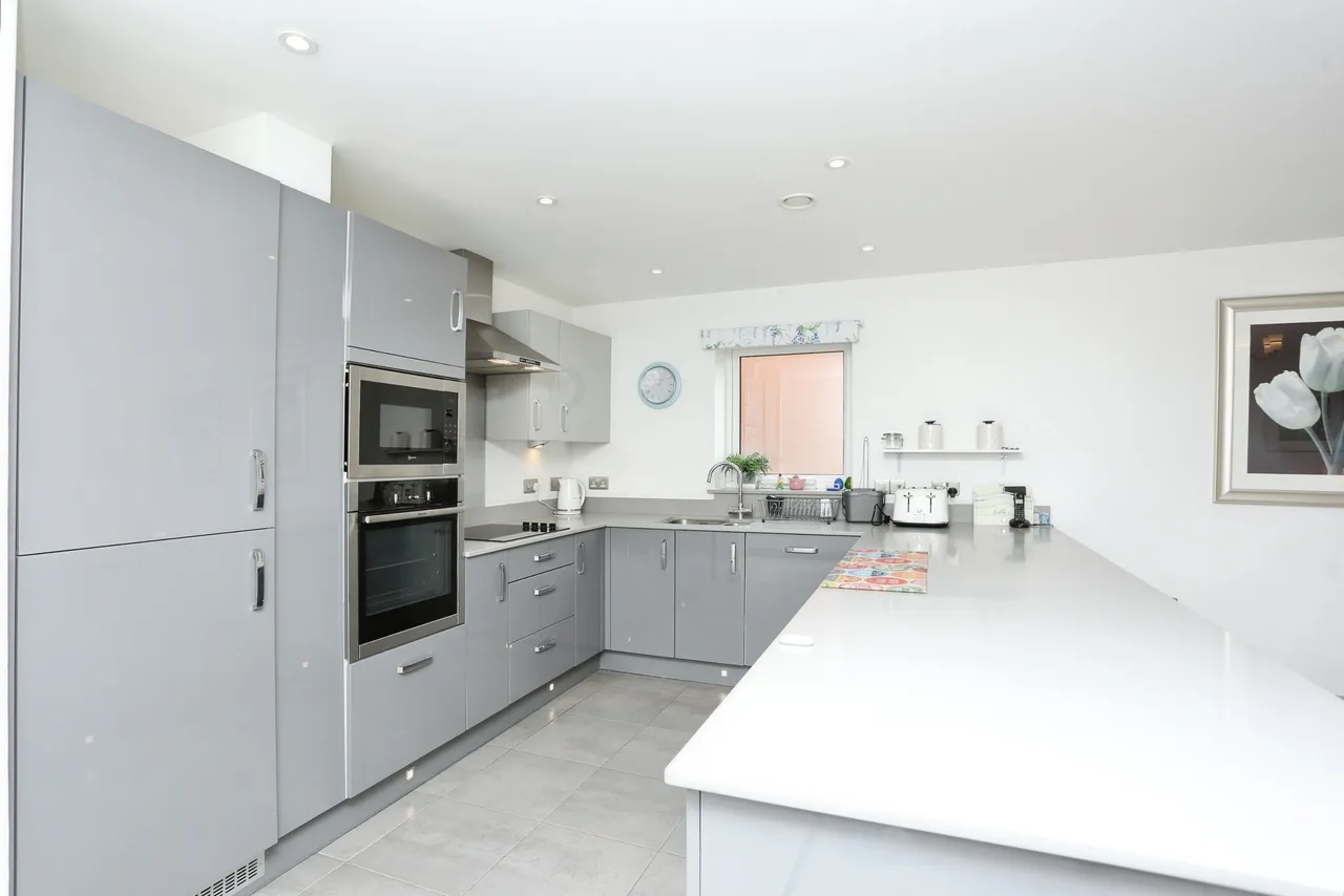57 Albemarle Road, Beckenham, photo 4