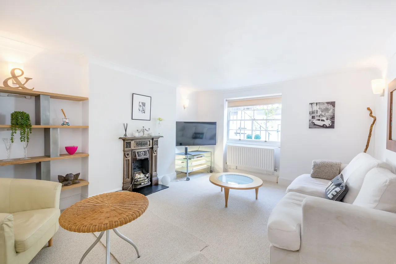 1 bed flat for sale — Lower Ground Floor, 68 Balcombe Street, London