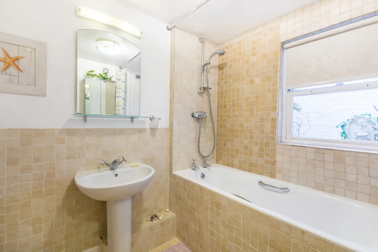 Lower Ground Floor, 68 Balcombe Street, London, photo 7