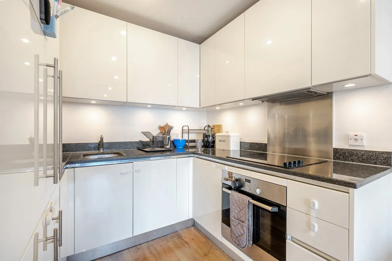 No 1 Street, Woolwich, SE18, photo 14