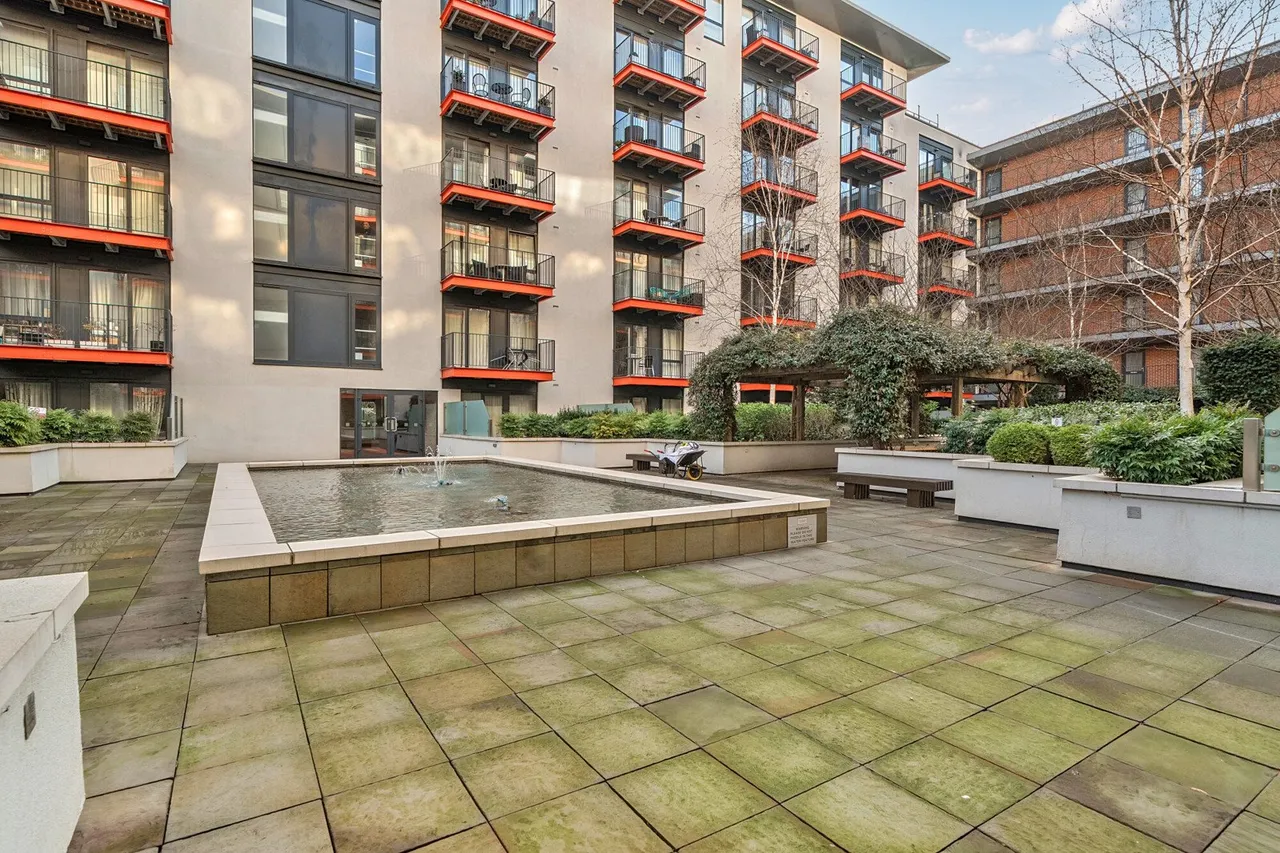 No 1 Street, Woolwich, SE18, photo 12