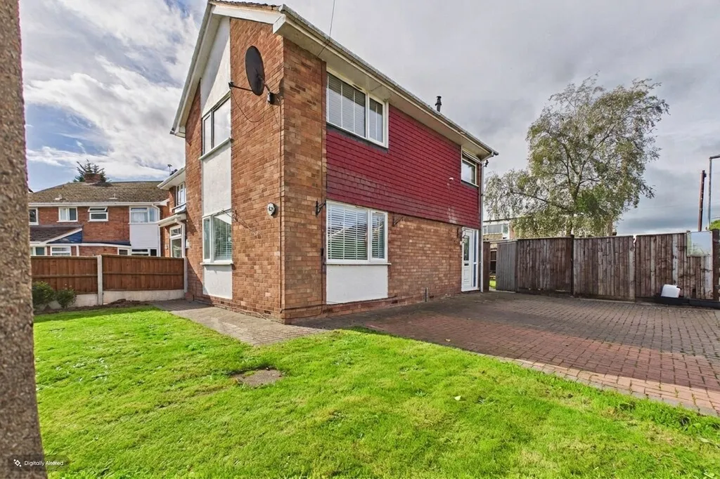 3 bed house for sale, Arden Road, Barton Under Needwood