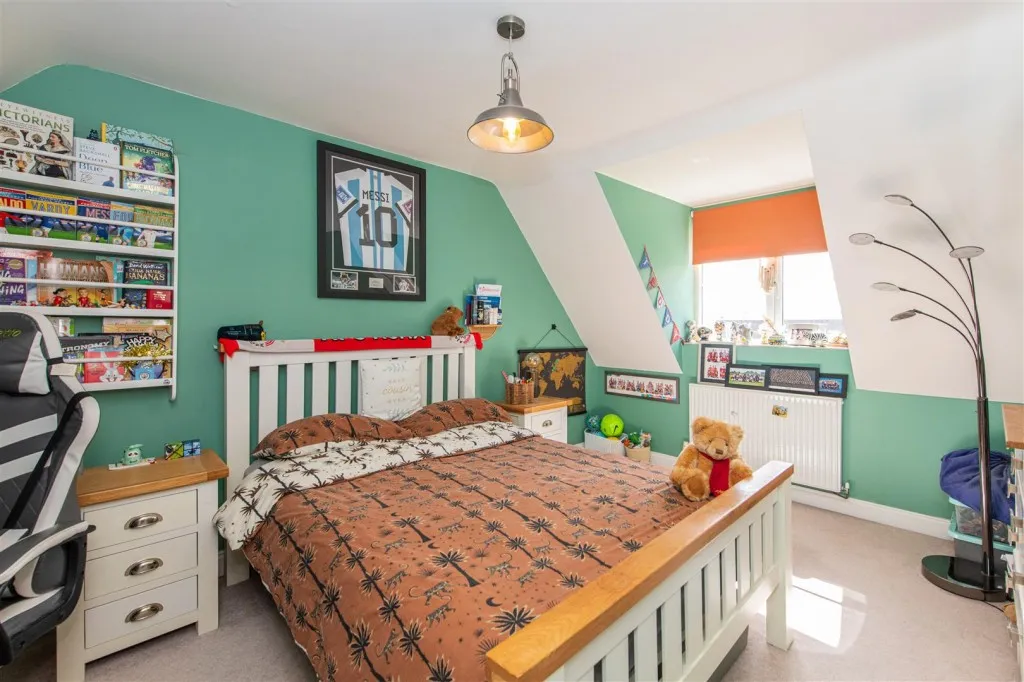 Harlestone Road, Duston, photo 16