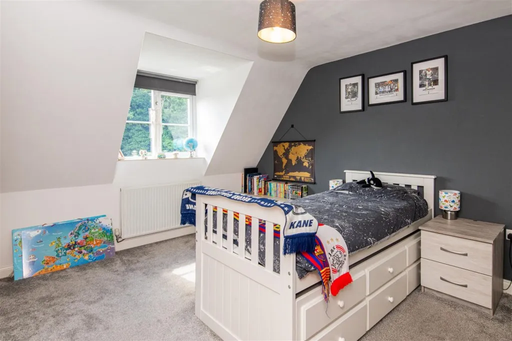 Harlestone Road, Duston, photo 17