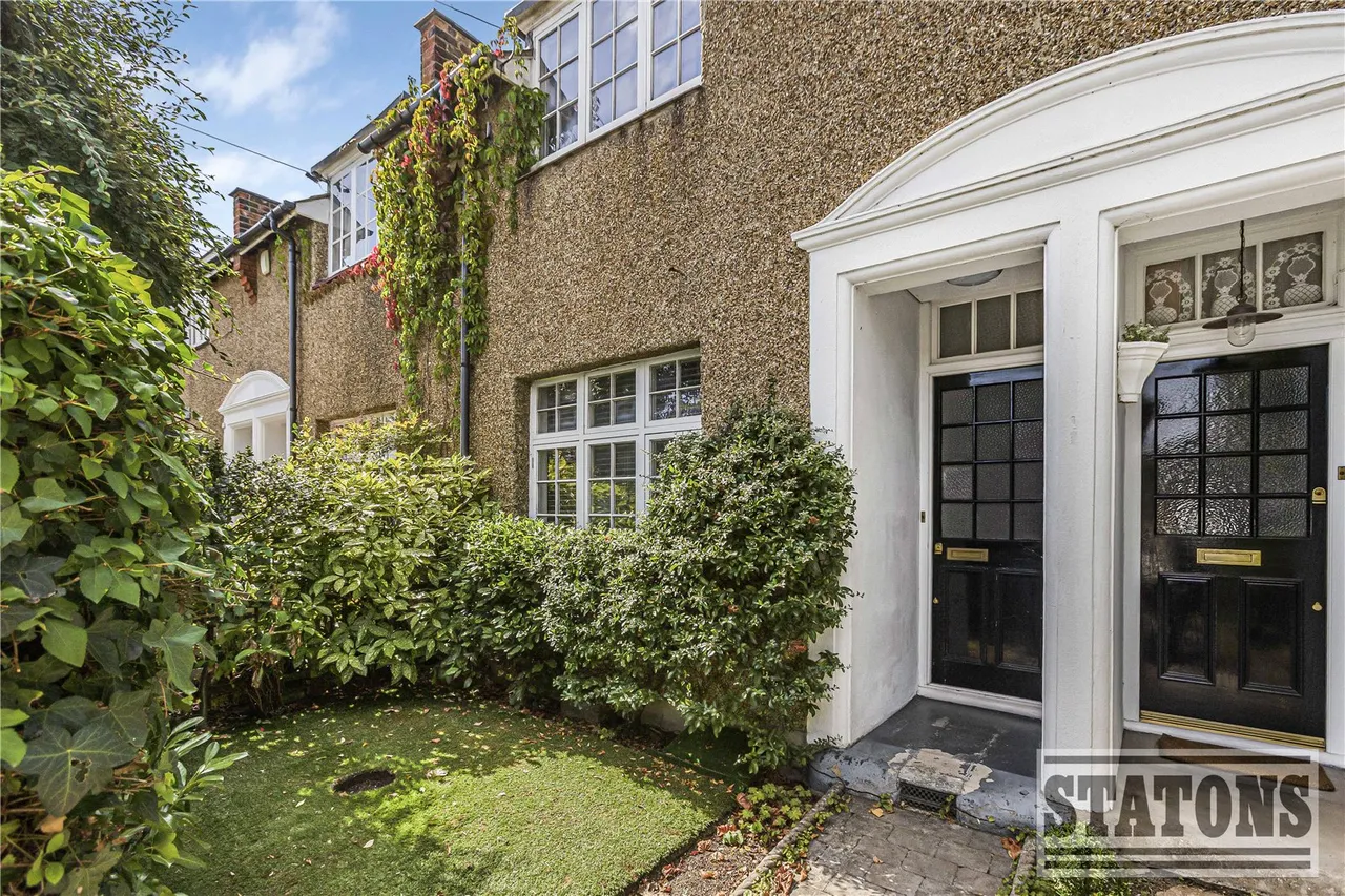 Hadley Highstone, Barnet, EN5 4PU, photo 2