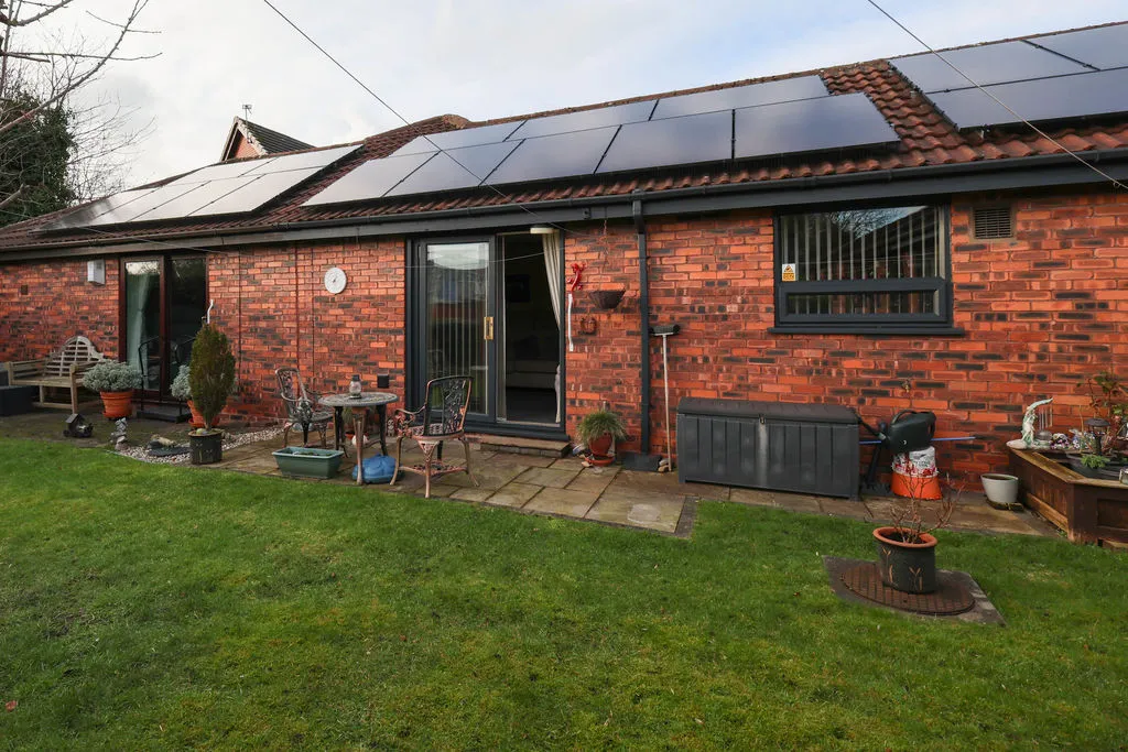 Mulberry Close, Rochdale OL11 3TS, photo 10