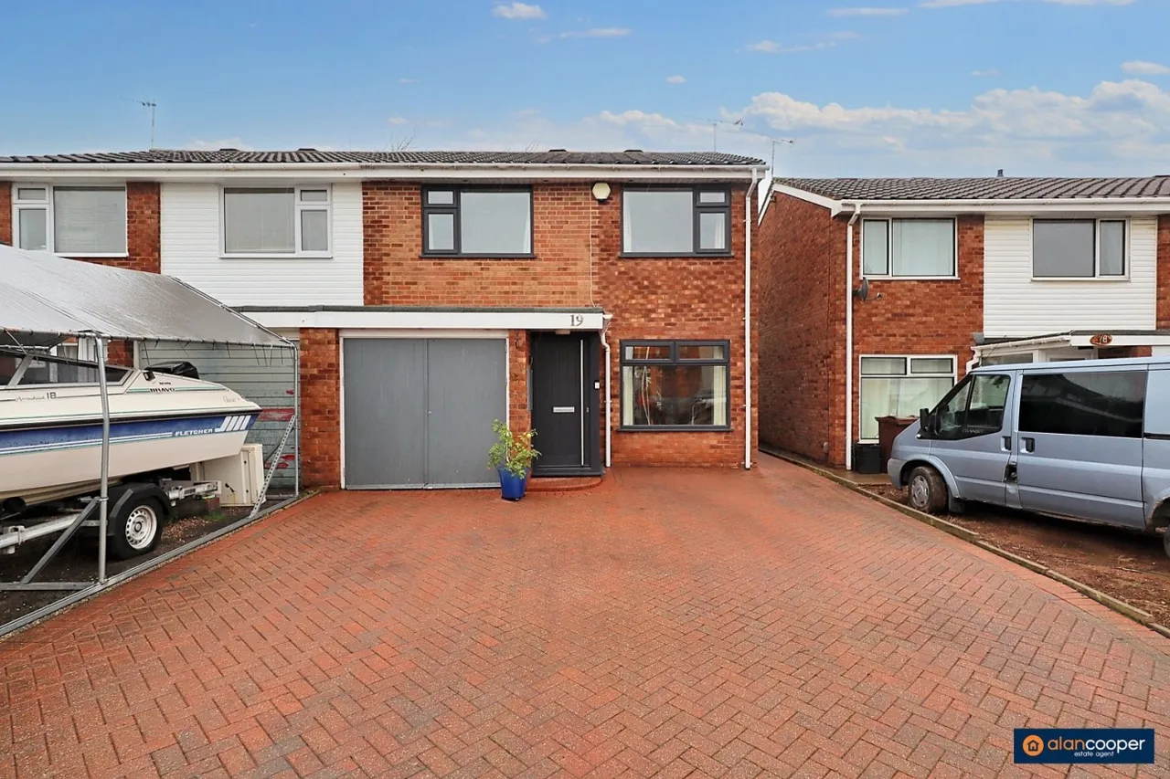 3 bed house for sale, Walnut Close, Nuneaton, CV10