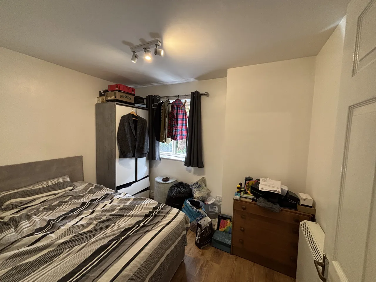 Brompton Avenue, L17, photo 6