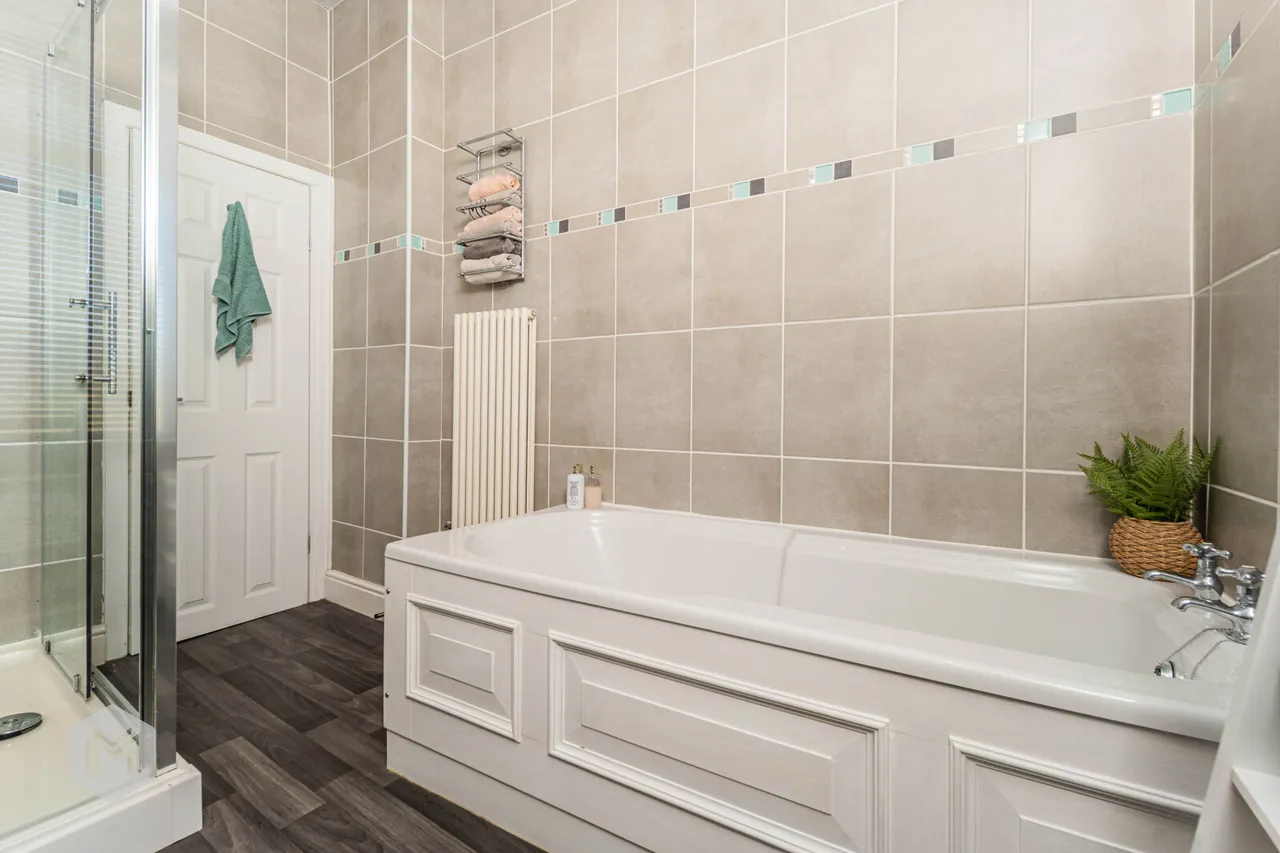Ainsworth Road, Bury, BL8 2RS, photo 14