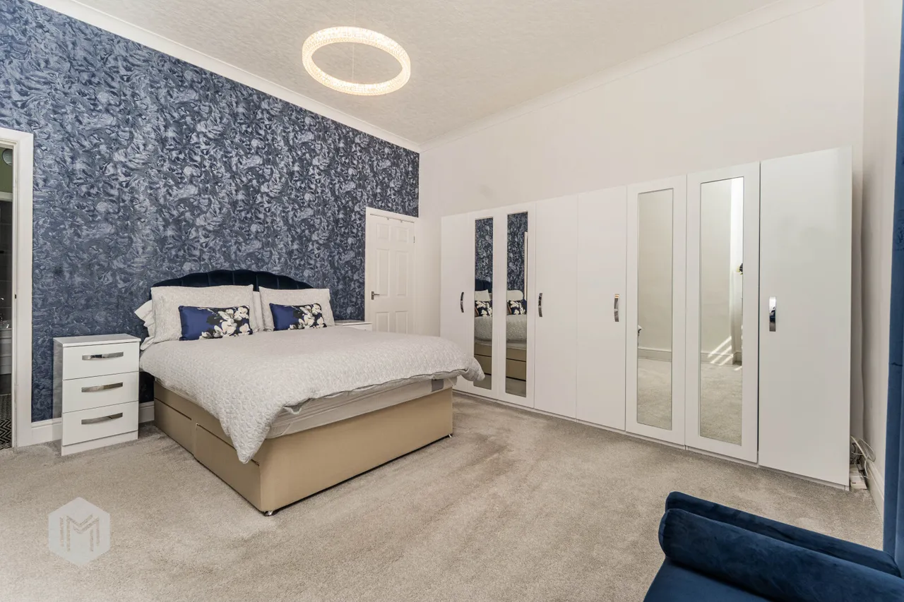 Ainsworth Road, Bury, BL8 2RS, photo 5