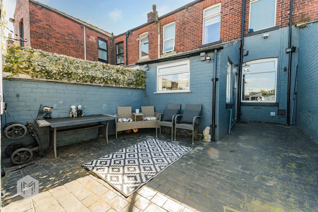 Ainsworth Road, Bury, BL8 2RS, photo 6