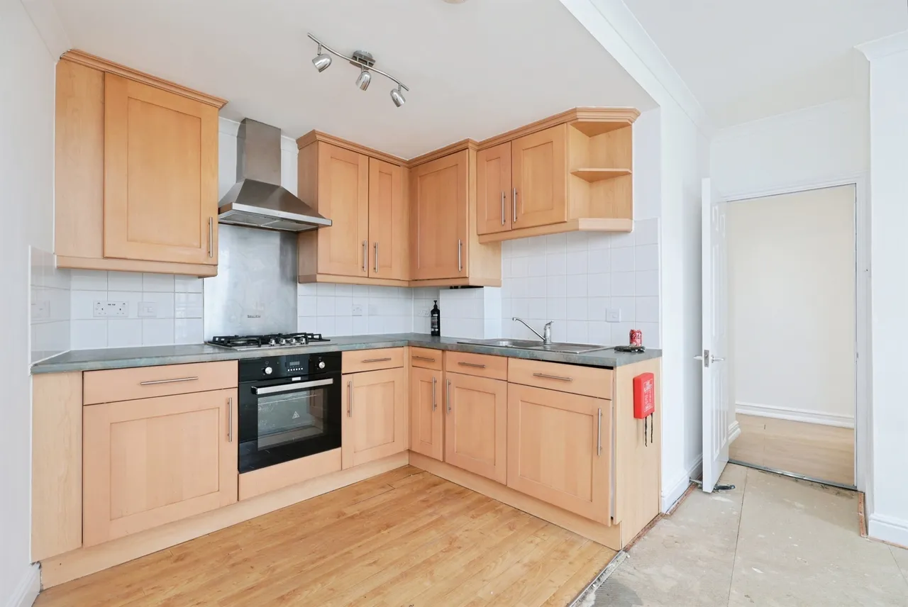 Easton Street, High Wycombe, HP11, photo 4